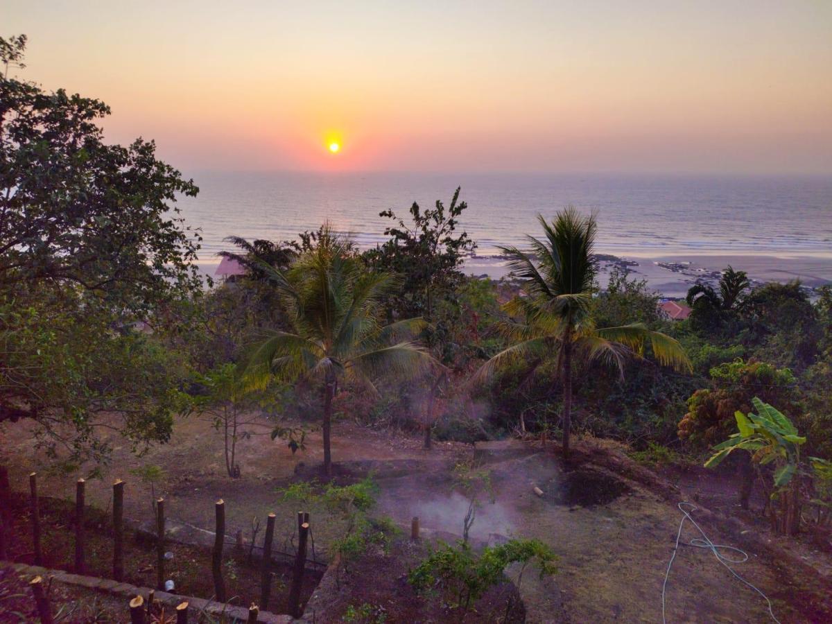 Villa Infinity By The Sea Murud  Exteriér fotografie