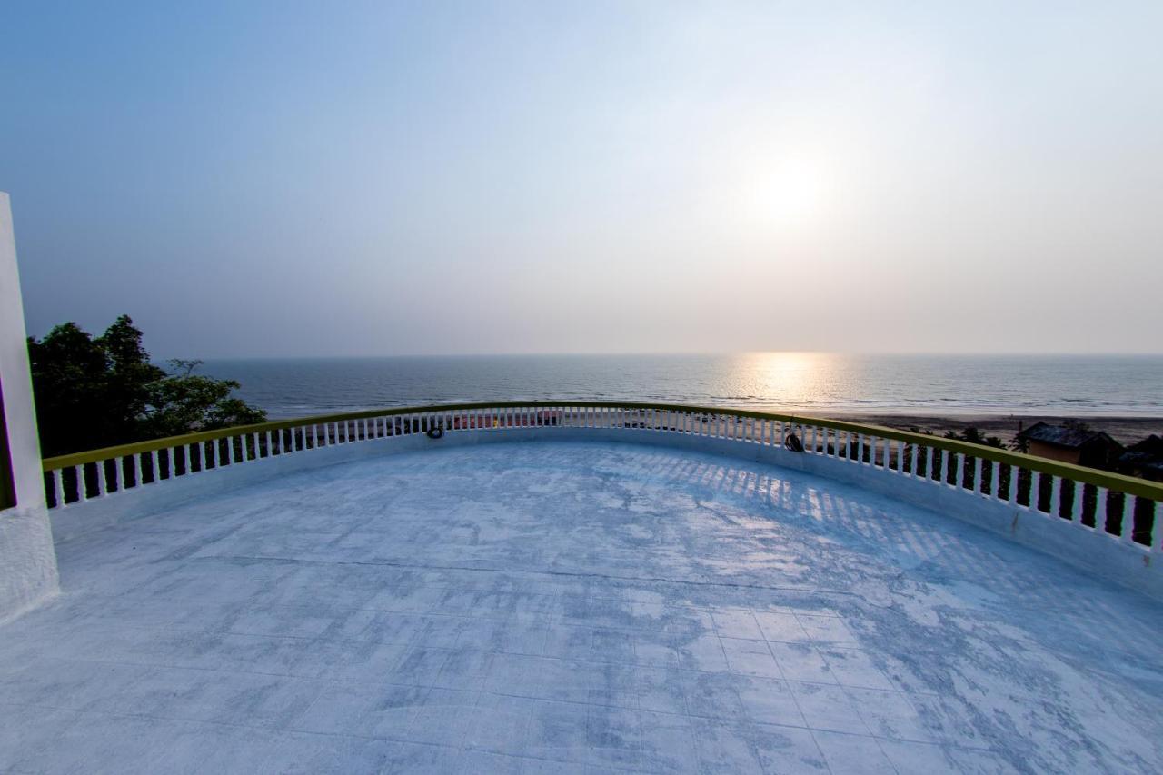 Villa Infinity By The Sea Murud  Exteriér fotografie